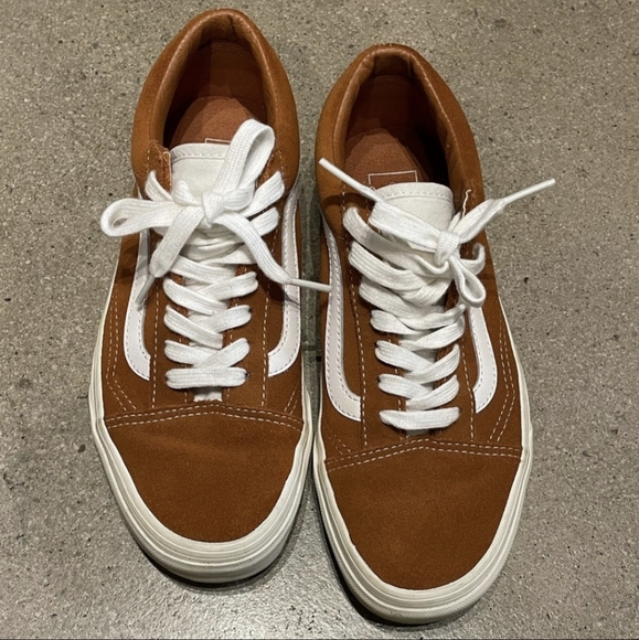 Old Skool Vans in Camel Suede - Picture 1 of 4